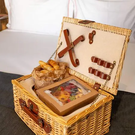 Upon Angels - Adults Only 4*