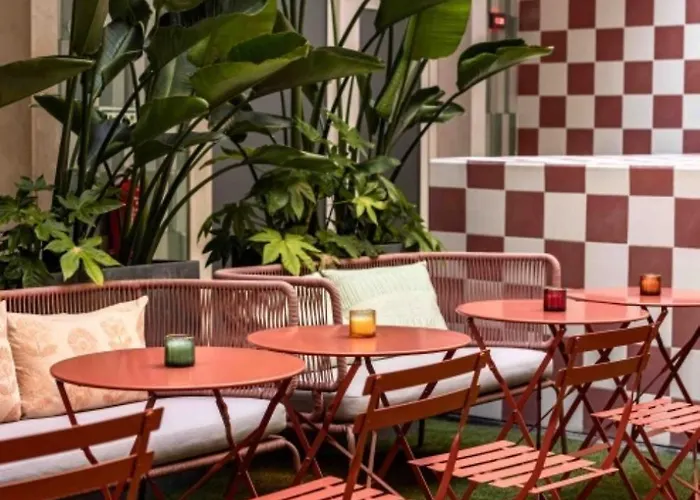 Upon Angels - Adults Only Лиссабон